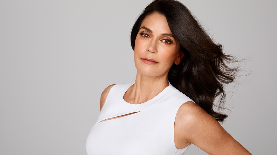 Book Teri Hatcher for any commercial project at Useful Talent